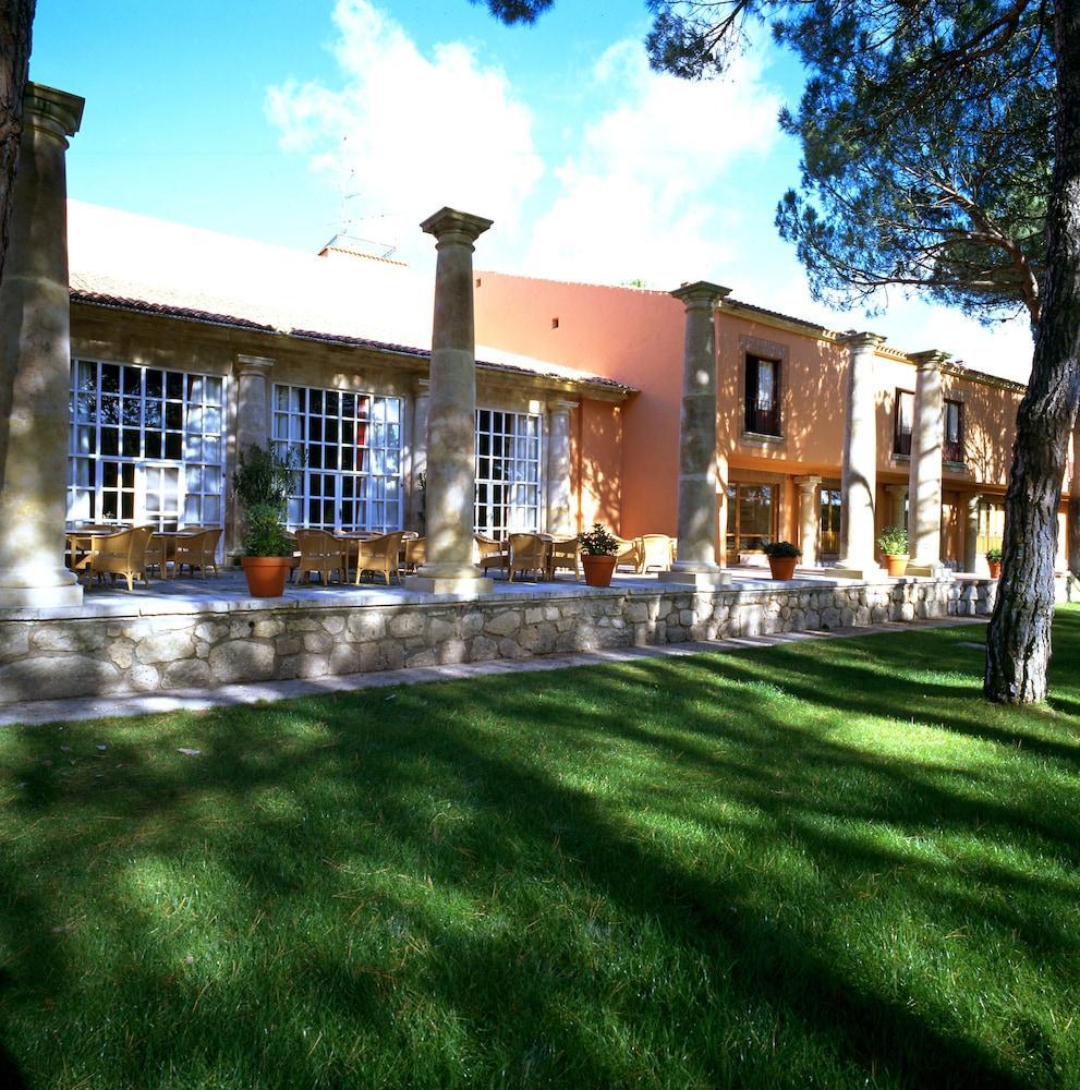 Parador De Tordesillas Exterior foto